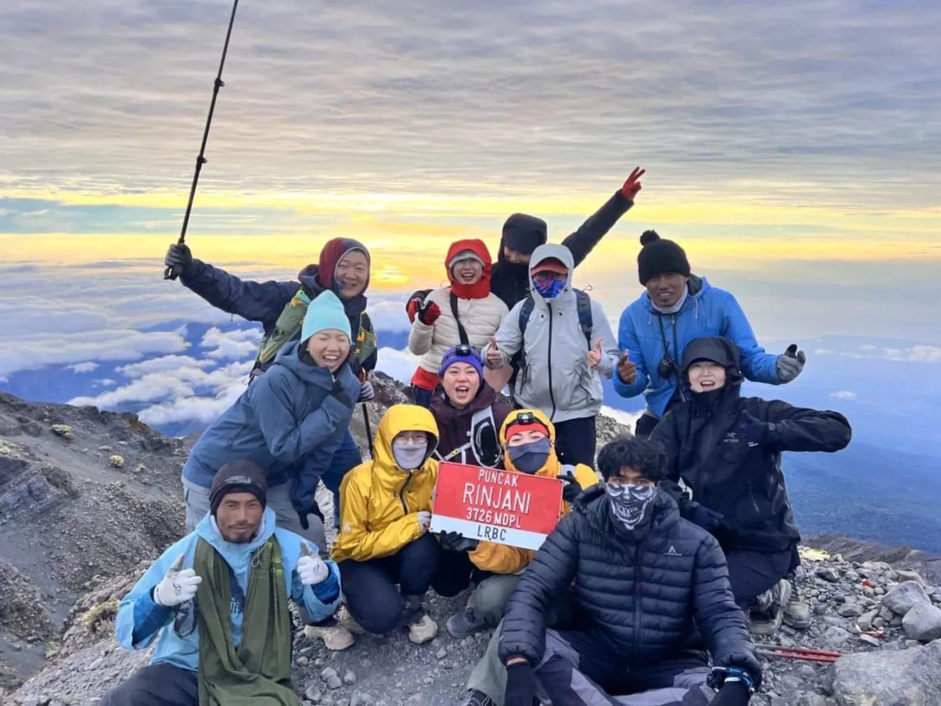 2 Days/ 1 Night + Crater (Segara Anak Lakes)